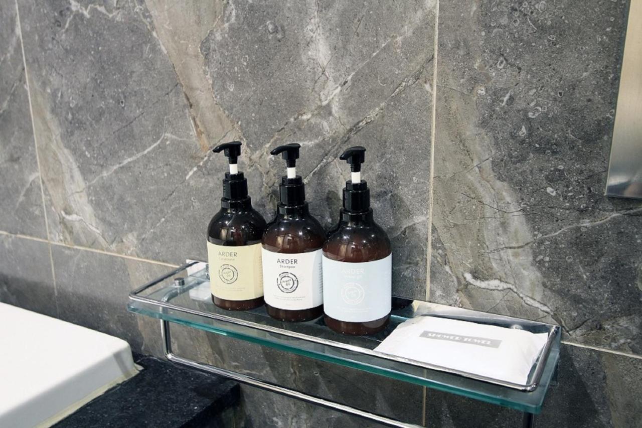 Almond Hotel Busan Station Екстер'єр фото